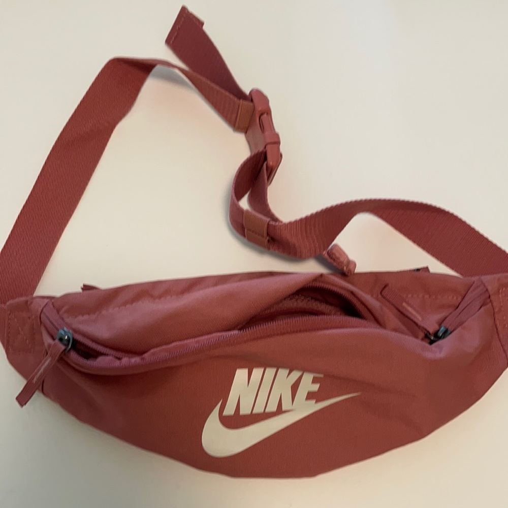 Nike blush sling
